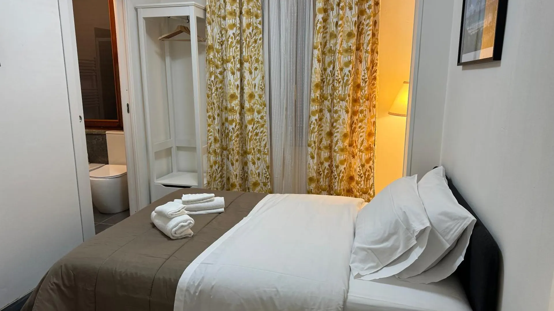 Bed & Breakfast B&B Porta Aperta Pisa Italy